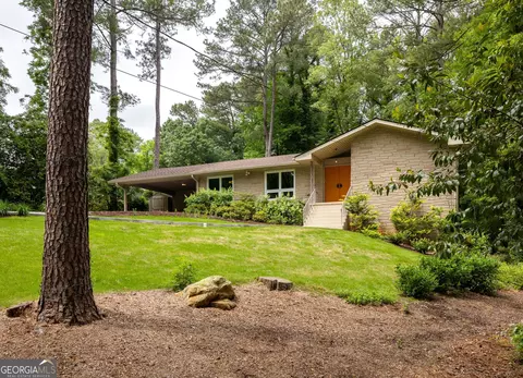 4228 Durham Cir, Stone Mountain, GA 30083