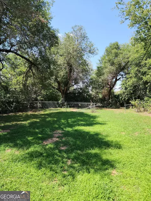 127 N Elm St, East Dublin, GA 31027