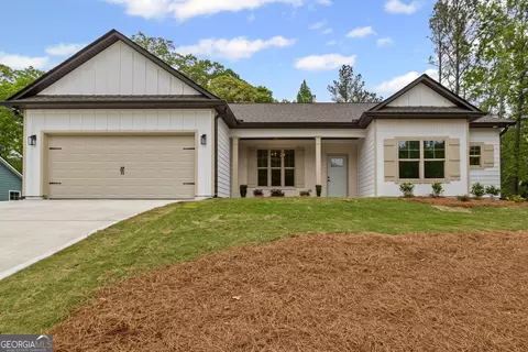 130 Rudders Xing, Newnan, GA 30263