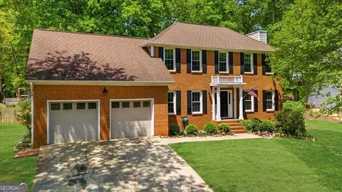 2700 Sandstone Dr, Lawrenceville, GA 30043