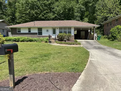 2882 Concord Dr, Decatur, GA 30033
