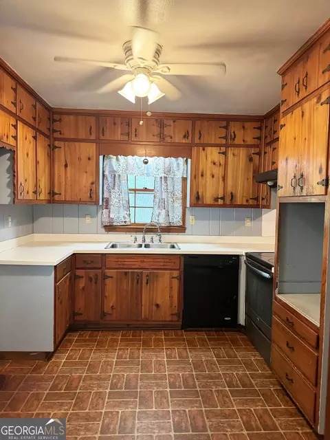 Kitchen - 6576 Randall Mark Dr, Morrow, GA 30260 photo 1 of 3