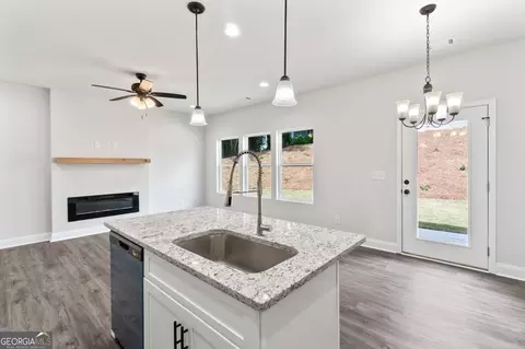 74 S Hill St, Toccoa, GA 30577 photo 14