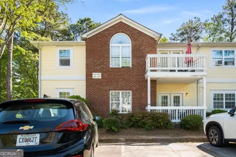 4337 Orchard Park Ct, Stone Mountain, GA 30083
