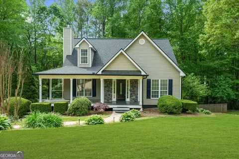 6715 N Glen Dr, Cumming, GA 30028