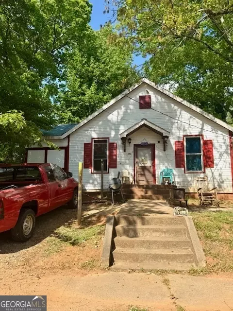 162 Falls Rd, Toccoa, GA 30577