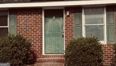 230 Lanier Dr #8, Statesboro, GA 30460