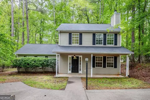 504 Little River Ct, Woodstock, GA 30189