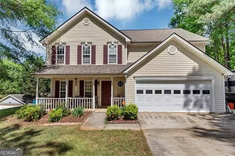 745 Beaver Pond Trl, Fairburn, GA 30213