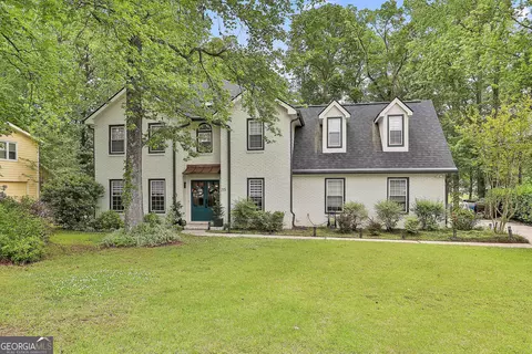 215 Calgary Dr, Peachtree City, GA 30269
