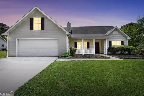146 Calico Loop, Grantville, GA 30220