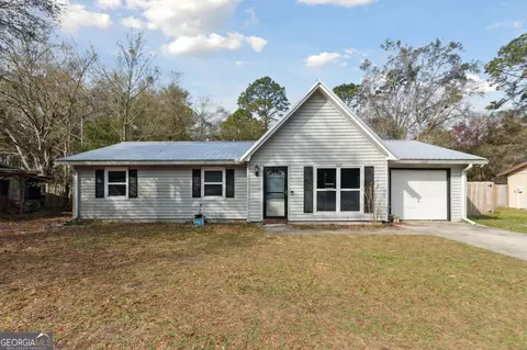 303 Martha Dr, Saint Marys, GA 31558