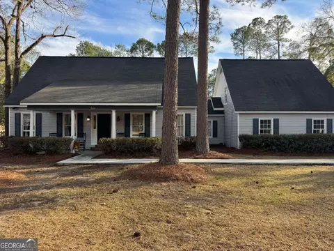 204 S Edgewood Dr, Statesboro, GA 30458