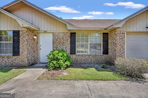 767 Madison Dr, Hinesville, GA 31313