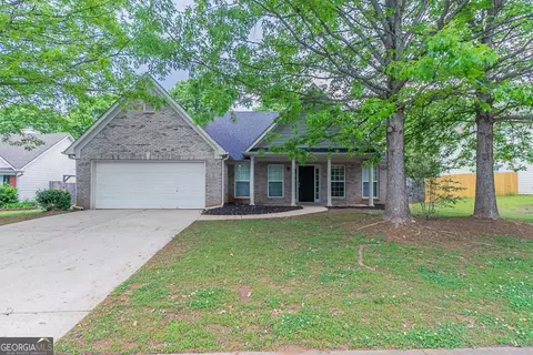 223 Gilliam Ct, Locust Grove, GA 30248