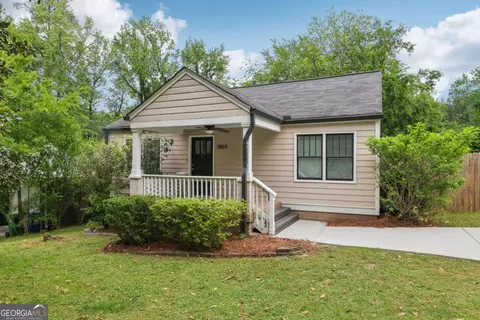 2864 White Oak Dr, Decatur, GA 30032