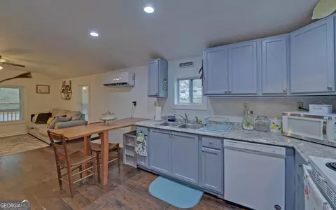 Kitchen - 398 Grove St, Toccoa, GA 30577 photo 3 of 3