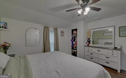Bedroom - 398 Grove St, Toccoa, GA 30577 photo 2 of 4