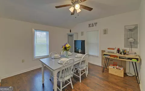 Dining - 398 Grove St, Toccoa, GA 30577 photo 1 of 4