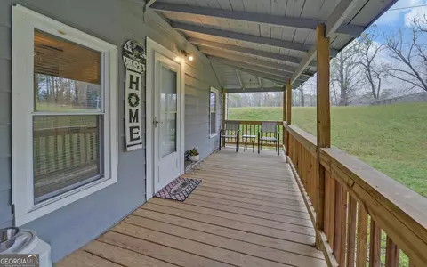 Exterior - 398 Grove St, Toccoa, GA 30577 photo 2 of 9