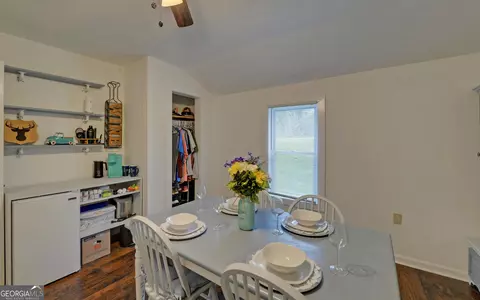 Dining - 398 Grove St, Toccoa, GA 30577 photo 4 of 4