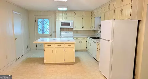 Kitchen - 125 Hickory Ln, Cornelia, GA 30531 photo 1 of 1