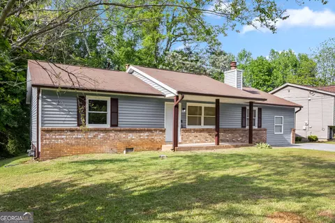 Exterior - 6801 Red Maple Dr, Rex, GA 30273 photo 2 of 3