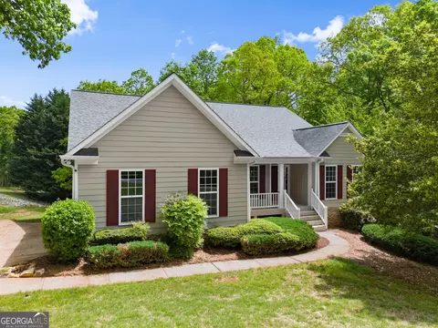389 Crooked Creek Dr, Dahlonega, GA 30533