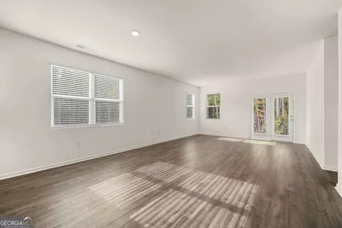 Living - 146 Oakchase Park Ln, Hampton, GA 30228 photo 1 of 3