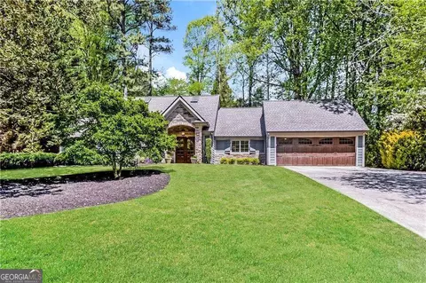 458 Indian Hills Trl, Marietta, GA 30068