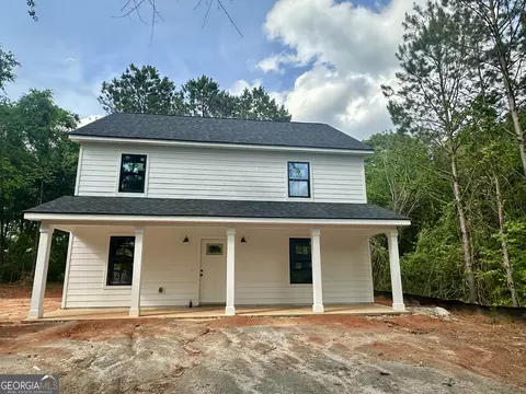 68 E Cole St, Newnan, GA 30263