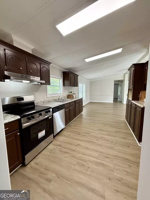 425 Varner St, Covington, GA 30016 photo 2