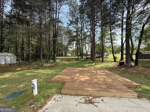 Exterior - 130 Elm St, Hampton, GA 30228 photo 5 of 7