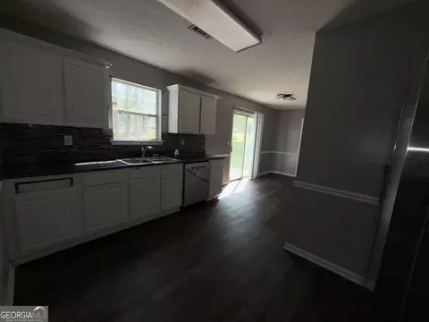 Kitchen - 130 Elm St, Hampton, GA 30228 photo 1 of 1
