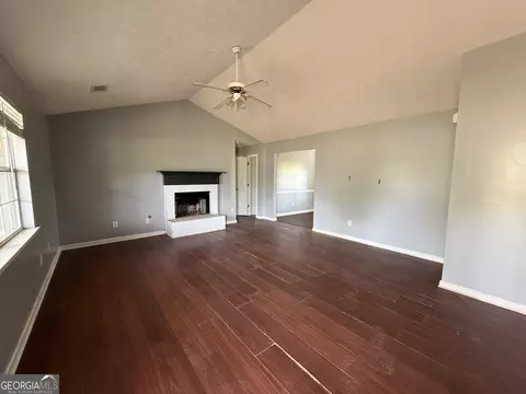 Living - 130 Elm St, Hampton, GA 30228 photo 1 of 2