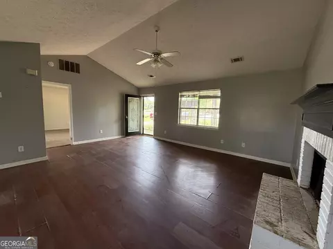 Living - 130 Elm St, Hampton, GA 30228 photo 2 of 2