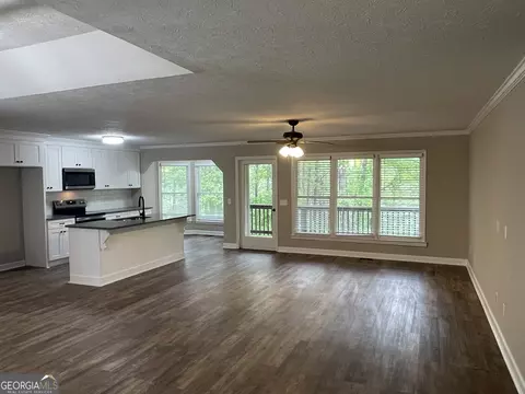 Living - 40 Garrett Rd, Lagrange, GA 30240 photo 1 of 2