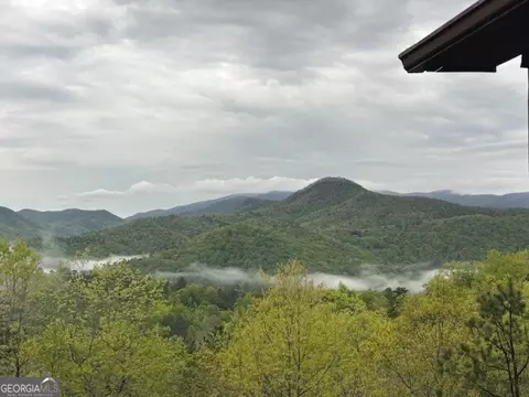 2608 The Rdgs, Hiawassee, GA 30546