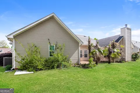 Exterior - 121 Crestwood Ct, Hampton, GA 30228 photo 3 of 4