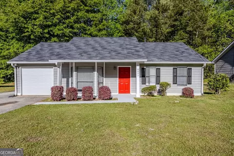 6895 Brown Dr S, Fairburn, GA 30213