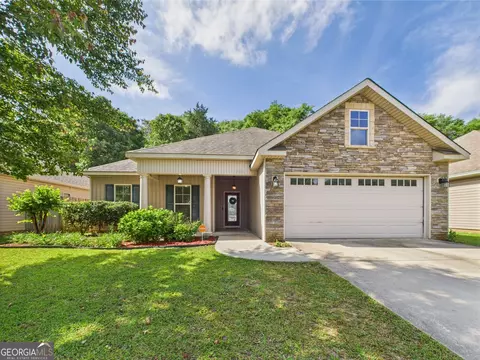 500 Amherst St, Kathleen, GA 31047