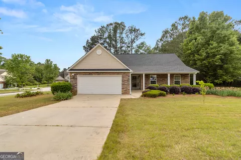 618 Wellington Dr, Monroe, GA 30655