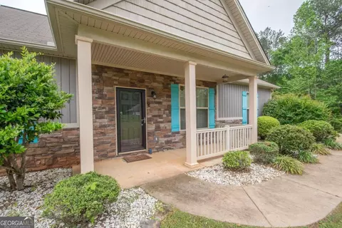 Exterior - 161 Edgemont Ct, Lagrange, GA 30240 photo 5 of 10