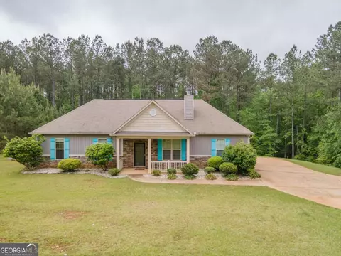 Exterior - 161 Edgemont Ct, Lagrange, GA 30240 photo 4 of 10