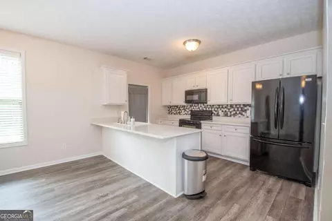 Kitchen - 161 Edgemont Ct, Lagrange, GA 30240 photo 1 of 1