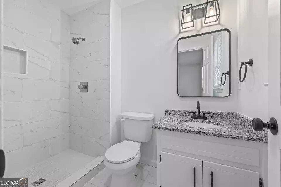 Bath - 3717 Birchbriar Ct, Decatur, GA 30034 photo 2 of 2