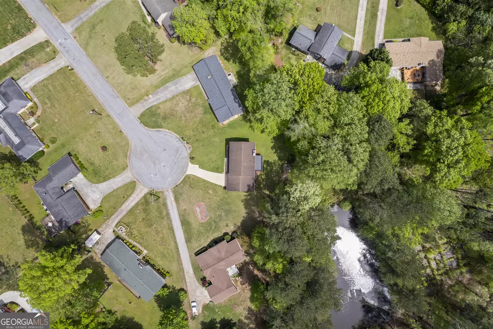 View/Area - 3717 Birchbriar Ct, Decatur, GA 30034 photo 1 of 8