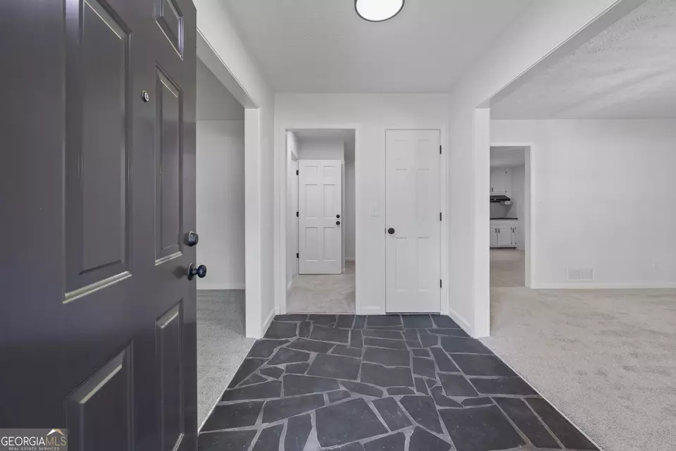 Entry Way - 3717 Birchbriar Ct, Decatur, GA 30034 photo 1 of 3