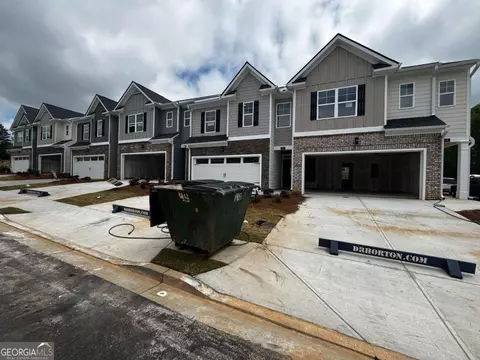 319 Elgin Dr, Lawrenceville, GA 30045