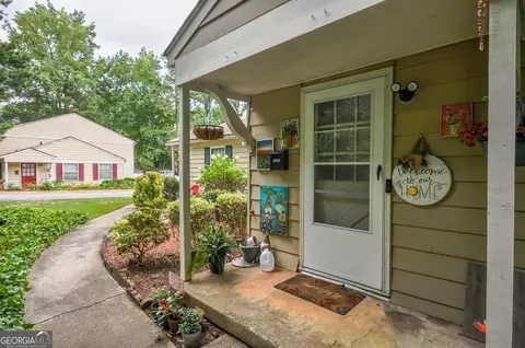 1304 Old Coach Rd SW, Marietta, GA 30008